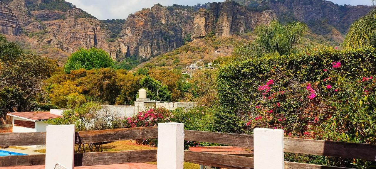 Ixlum Hoteles Y Casas Vacacionales 테포츨란 외부 사진